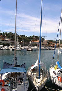 Fishing port carry le rouet